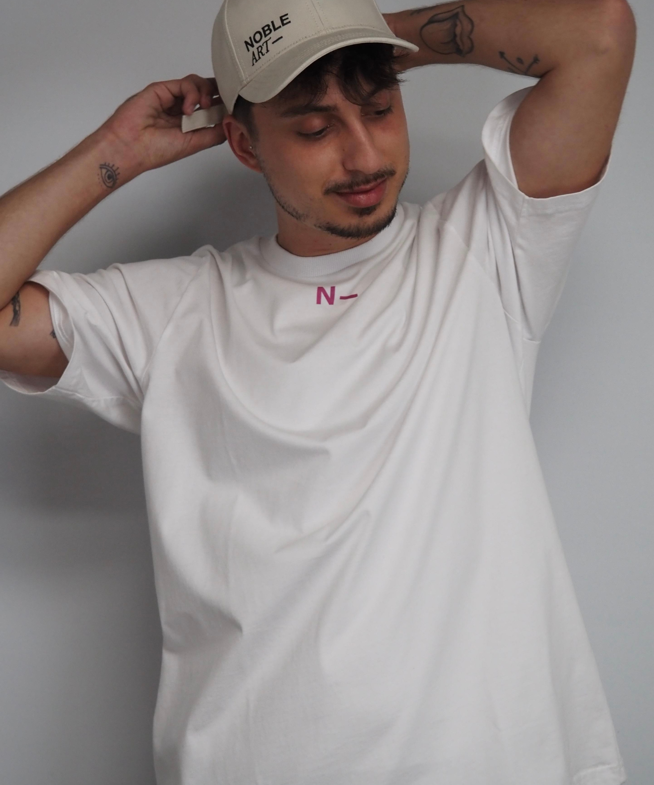 Camiseta pantera blanca